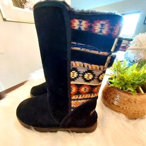 LAM : Black Suede Fleece Lined Boots w Side Zipper.